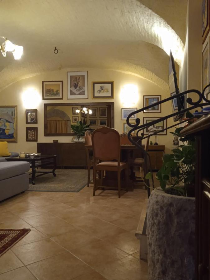 Casa Vacanza Todi Antica Exterior foto